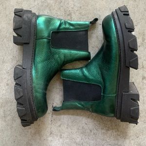 L’Intervalle metallic green leather platform chunky boots